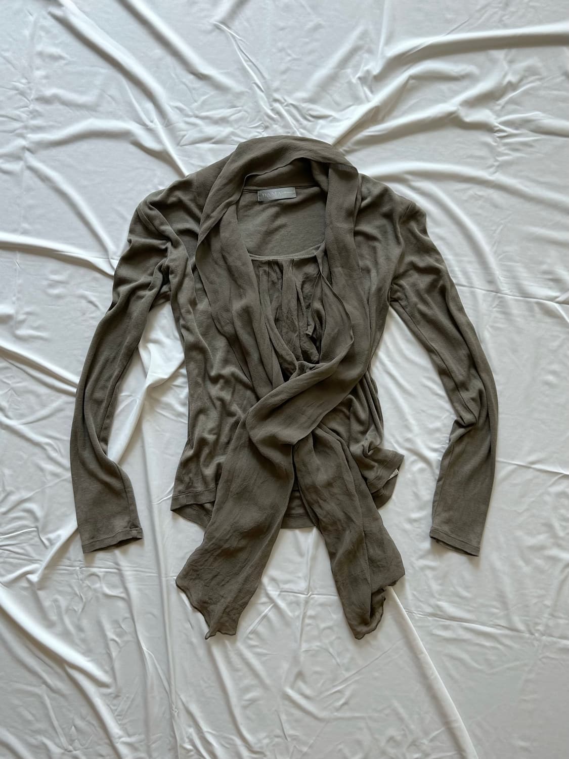 Dama Scarf-neck long sleeve 상품이미지1