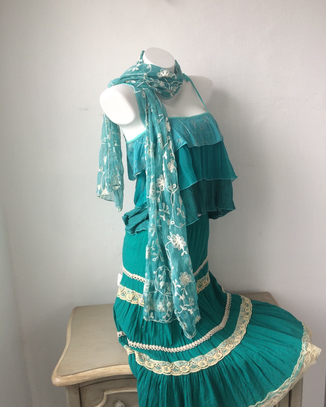 embroidery pattern point scarf 상품이미지1