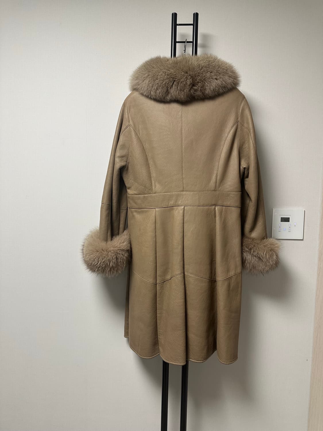 ARIES 폭스털 포인트  양털 토스카나  자켓 - 66사이즈 적당 상품이미지3