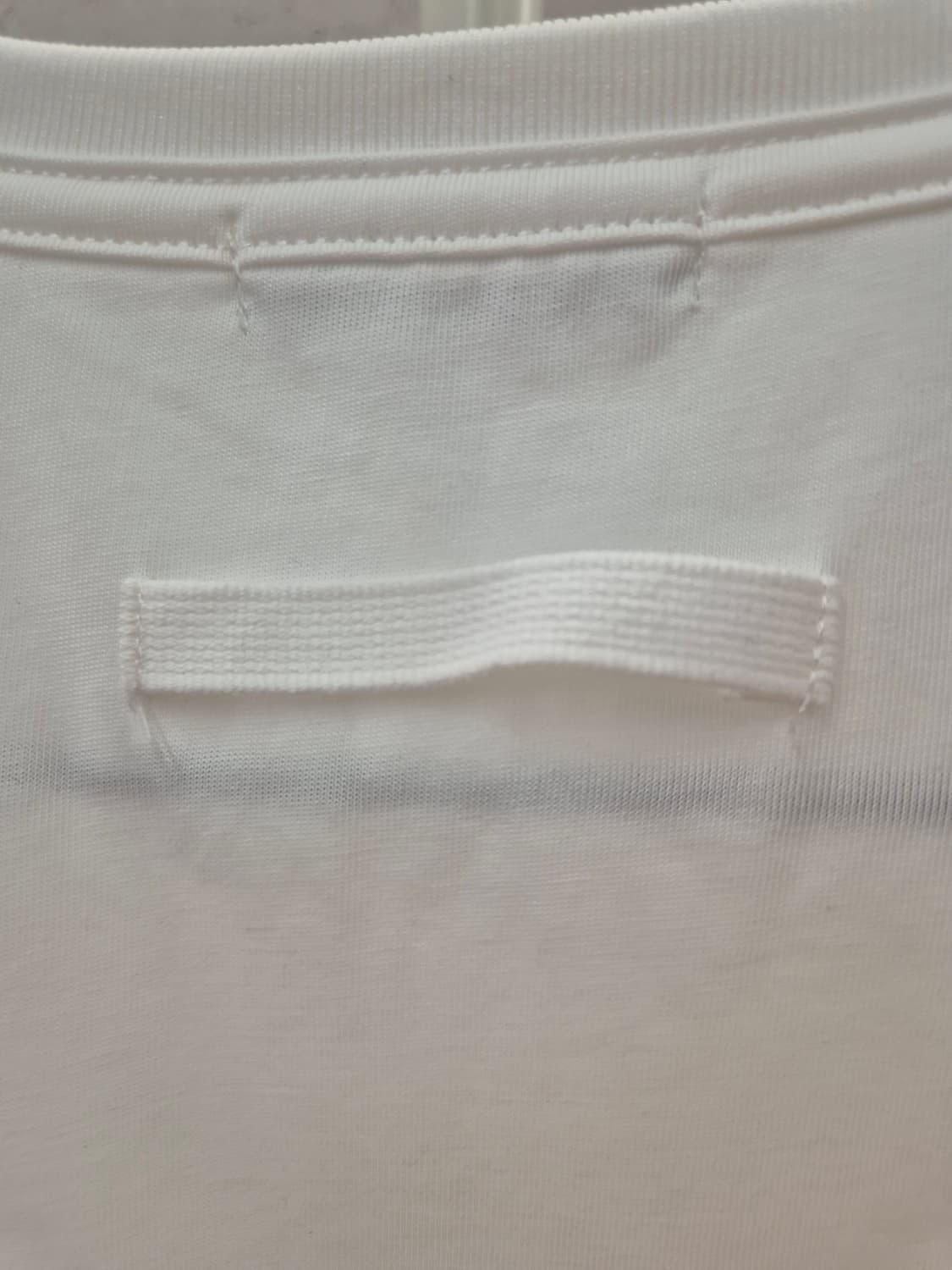 SATUR 화이트 XL 반팔티 상품이미지4