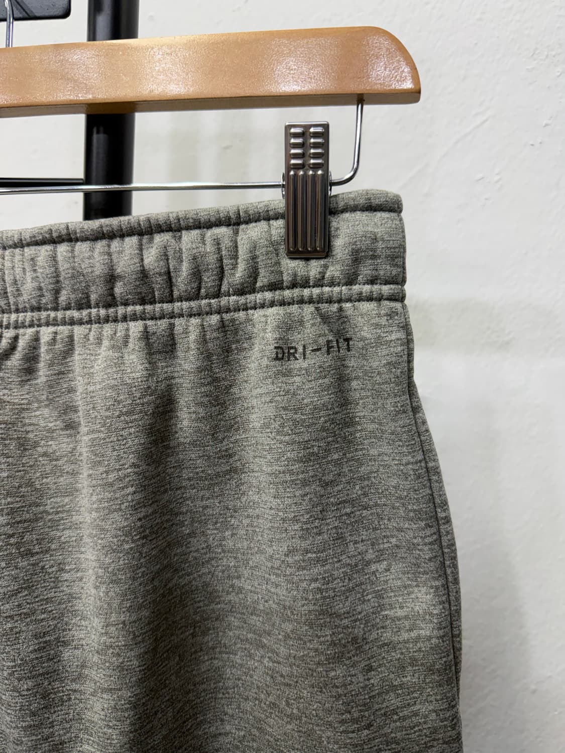 정품) 나이키 드라이핏 스우시 조거팬츠 M 상품이미지5