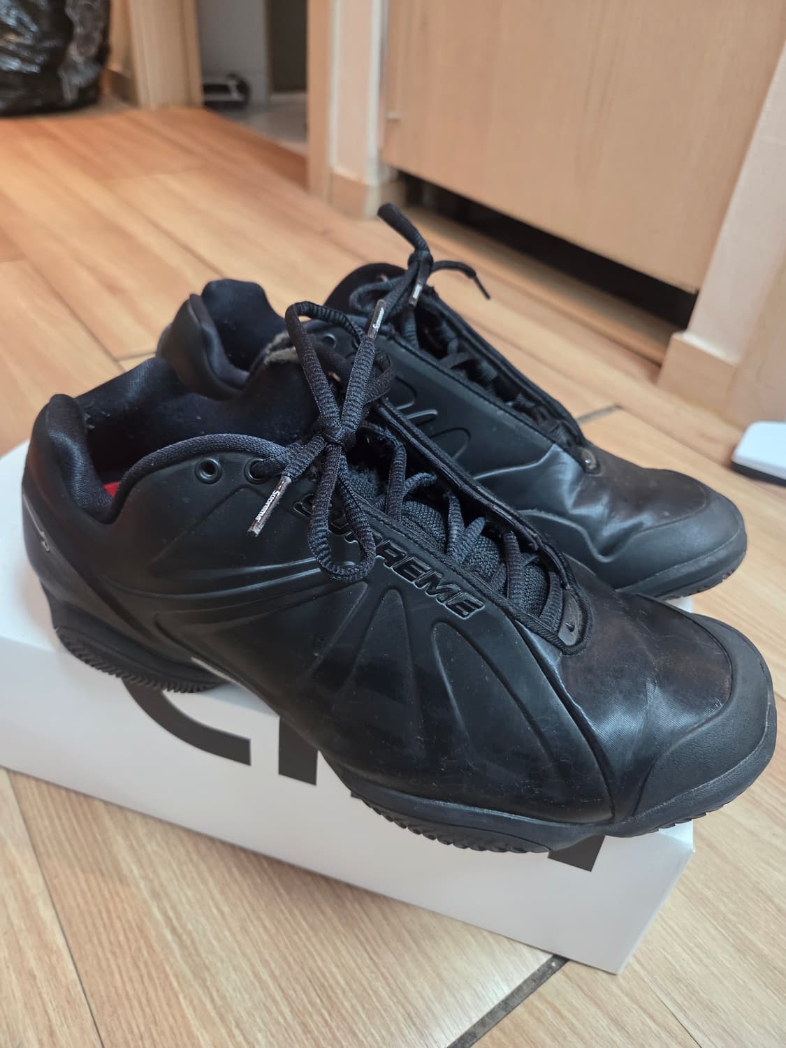 나이키X슈프림 에어줌 코트포짓 상품이미지1