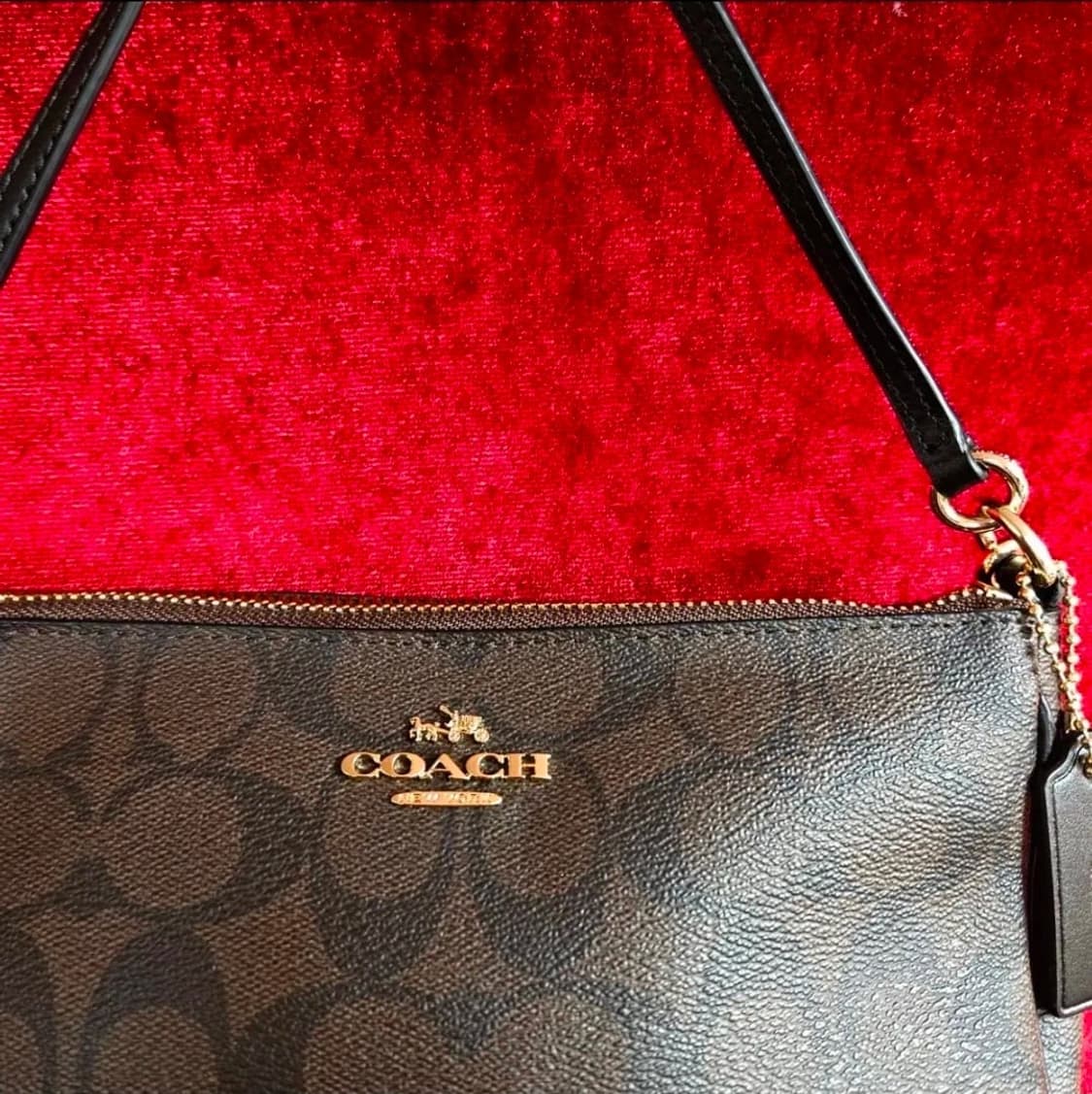 코치(Coach) 시그니쳐 탑핸들 숄더 크로스백 상품이미지2