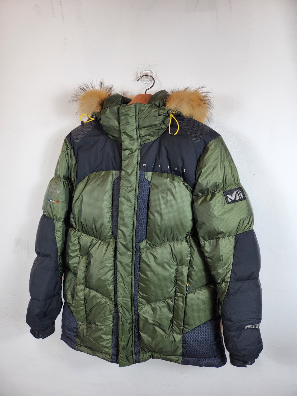 밀레 윈드스토퍼 발열구스패딩 95 M 카키 새제품급 상품이미지2