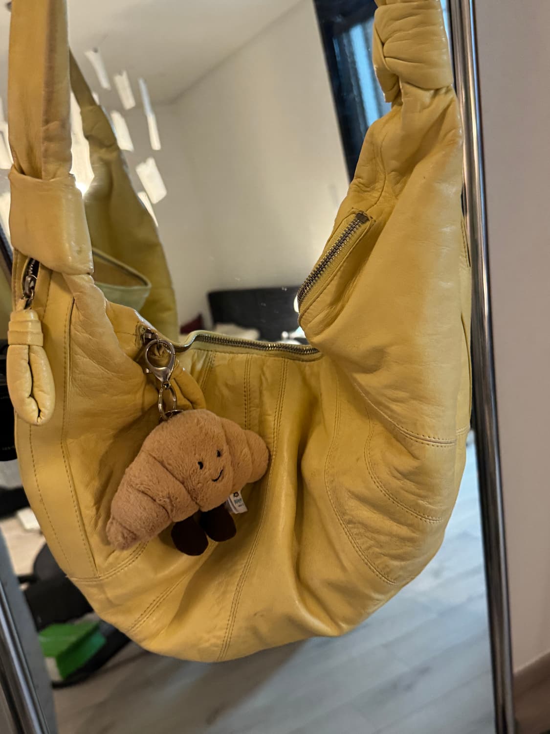 르메르 라지 크루아상 백 커스타드  상품이미지1