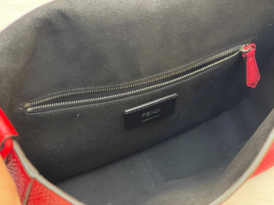 펜디 바게트 메신저백 미디움 사이즈 상품이미지4