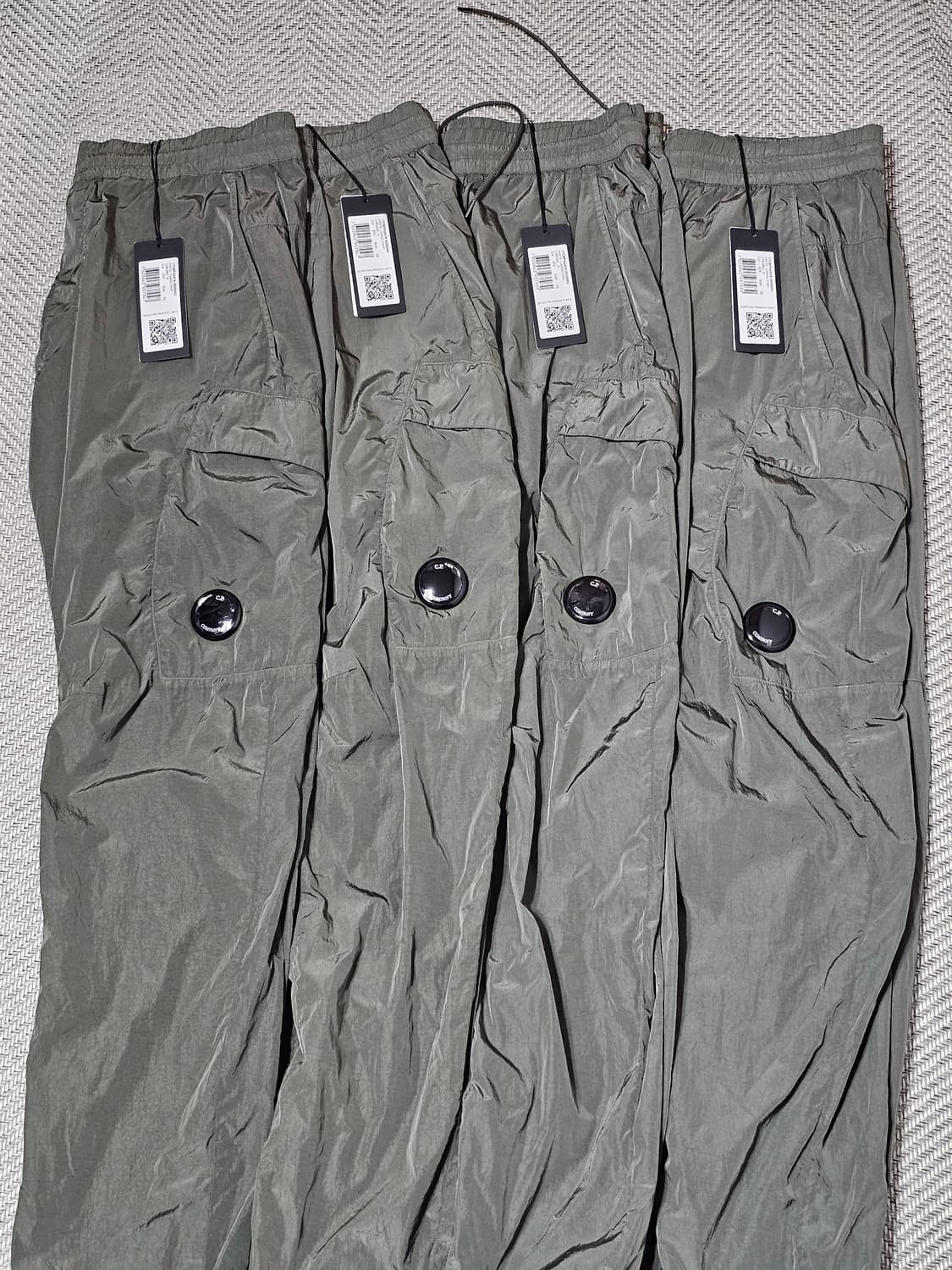 CP컴퍼니 나일론 조거 팬츠 (새 상품) 상품이미지9