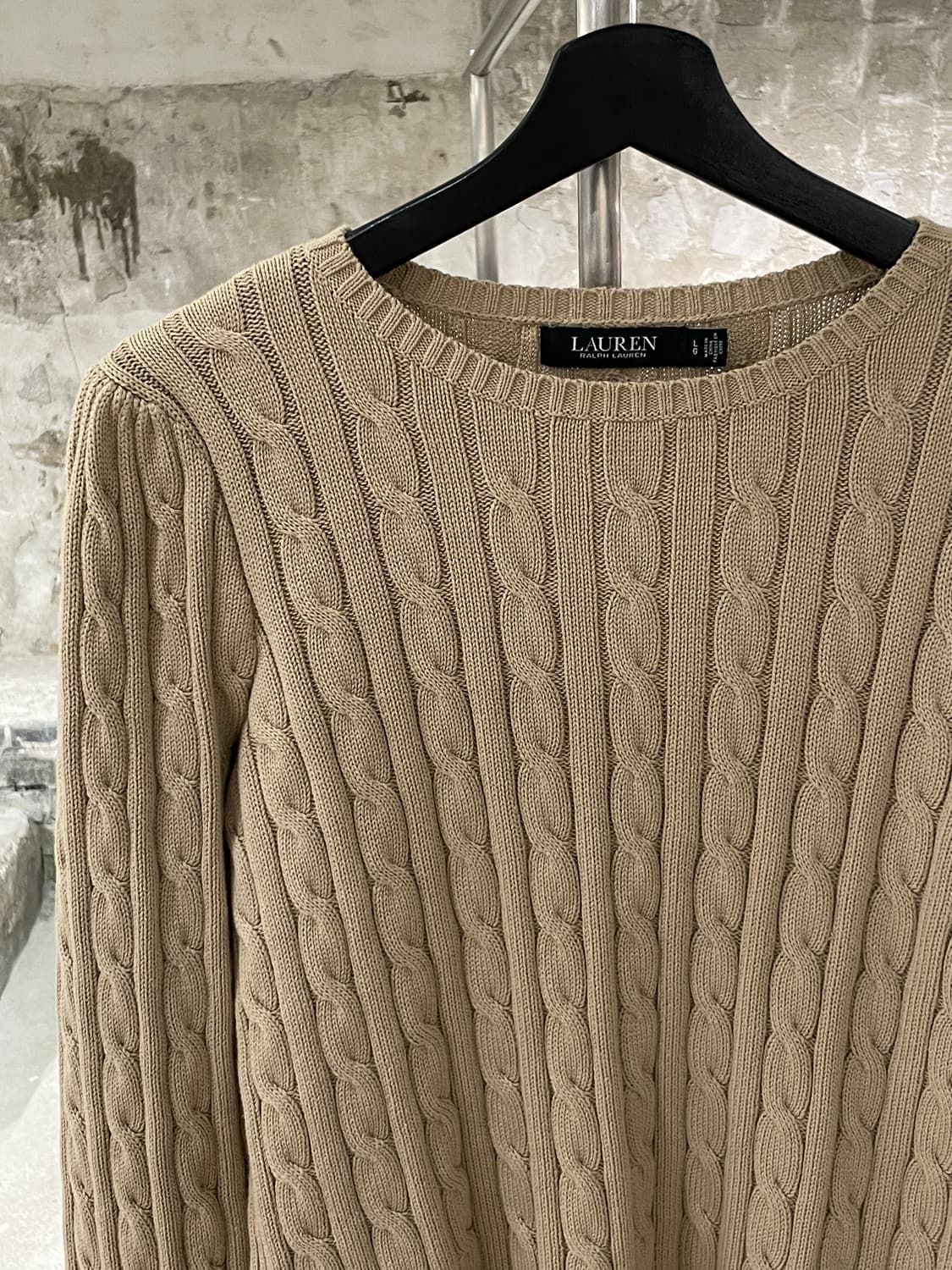 로렌 랄프로렌 블랙 라벨 베이지 퍼프 슬리브 케이블 스웨터 상품이미지2