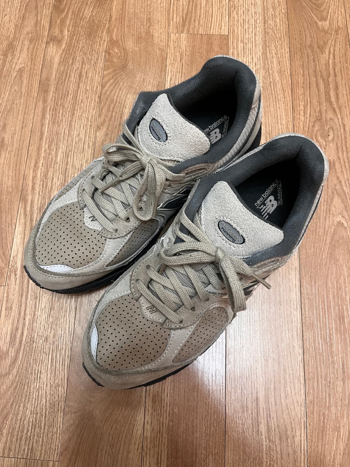 뉴발란스 2002r 255 상품이미지1