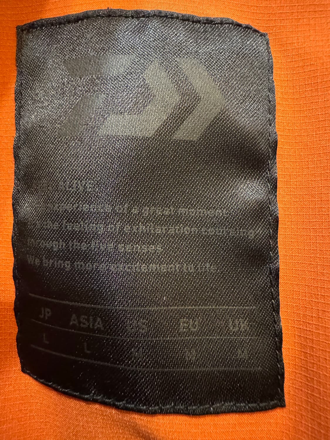 [L][105] 다이와피어39 테크 백팩커 다운 베스트 오렌지 상품이미지9