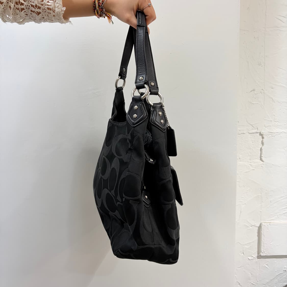 코치 블랙 숄더백 호보백 가방 상품이미지5