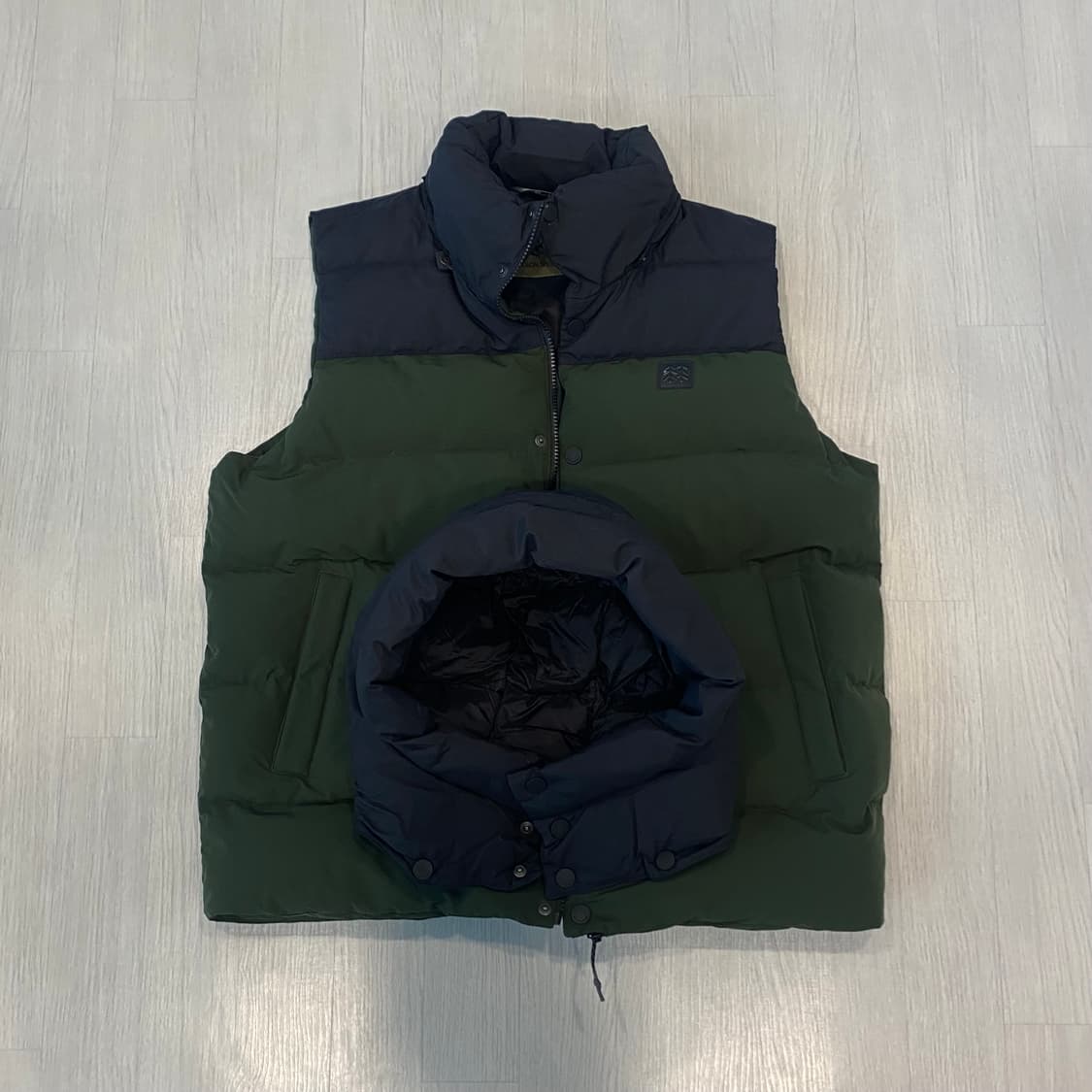 코오롱 헤스티아 구스 다운 패딩 베스트 100 카키  상품이미지3