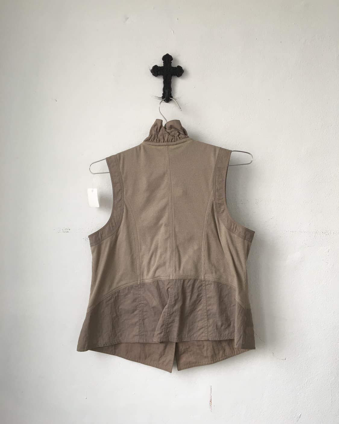 Ruffle point vest 상품이미지3