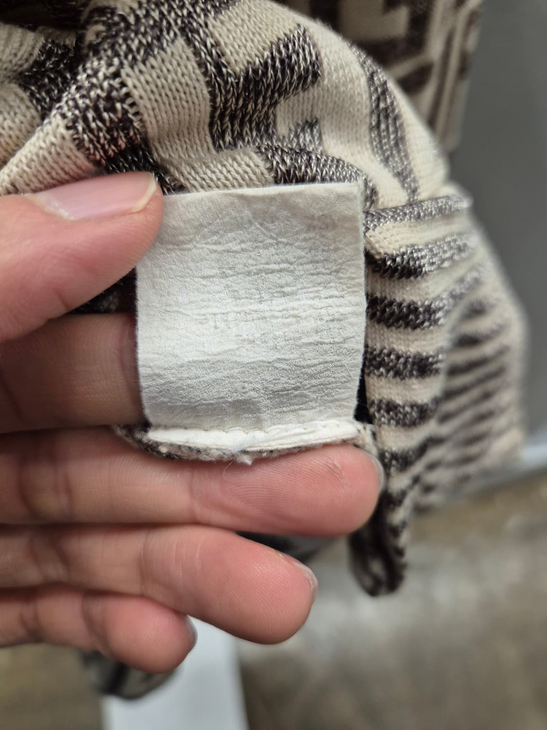 펜디 FF 로고 니트 가디건 베이지 상품이미지5