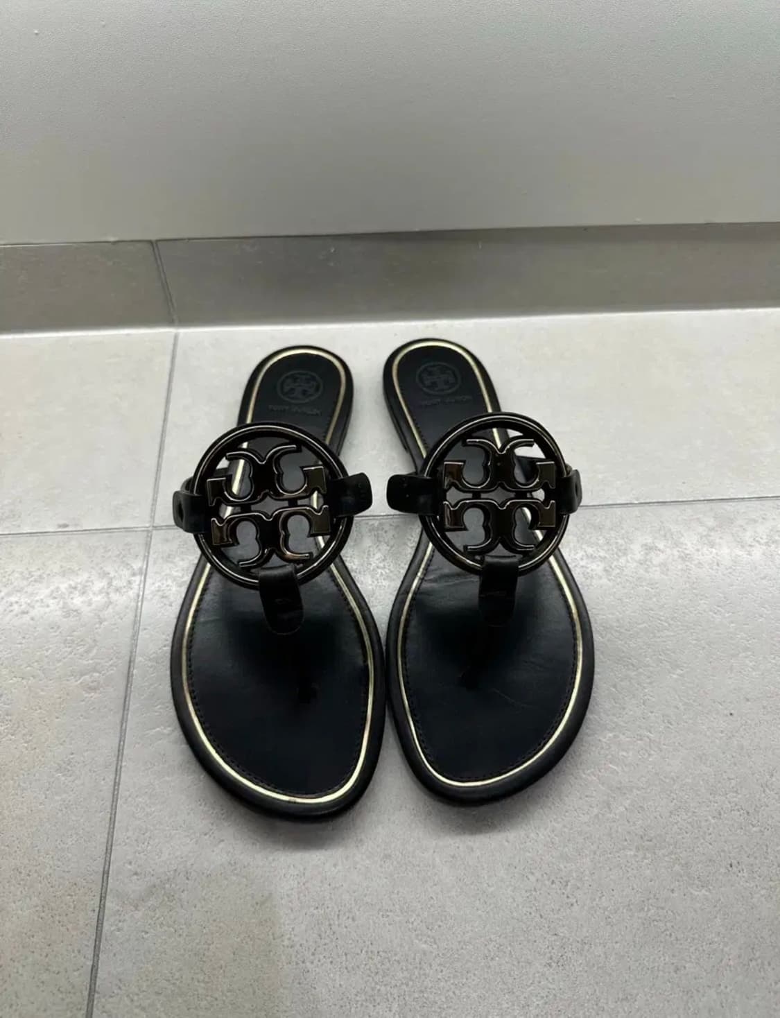 토리버치 메탈 밀러 샌들-블랙 상품이미지1