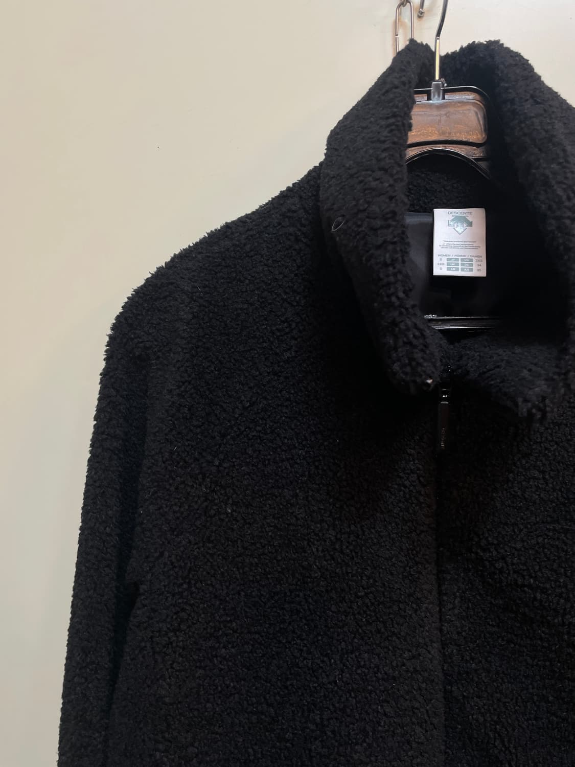 데상트 후리스 집업 상품이미지3