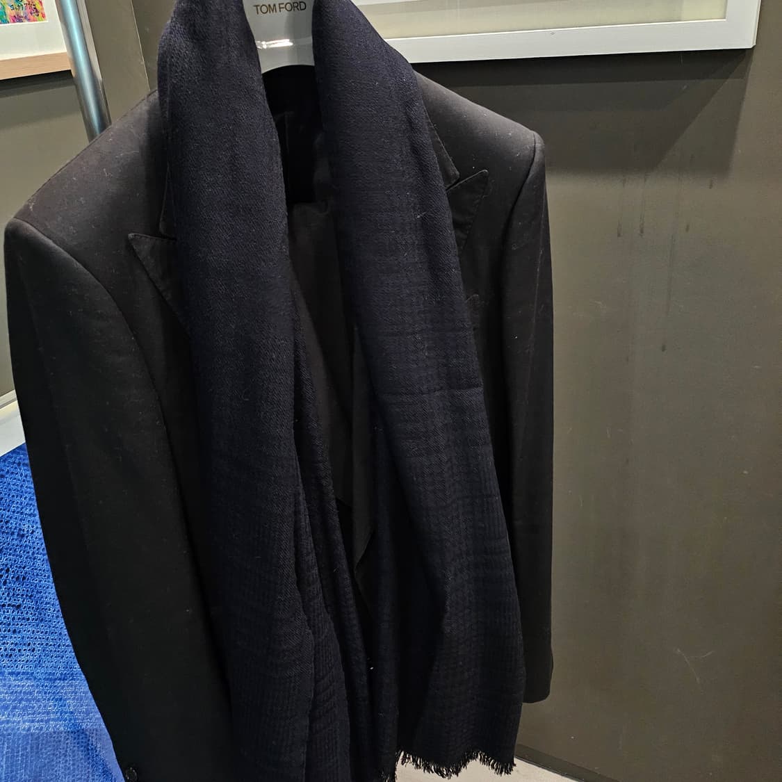 톰포드 울 타탄체크 블랙 머플러 상품이미지3