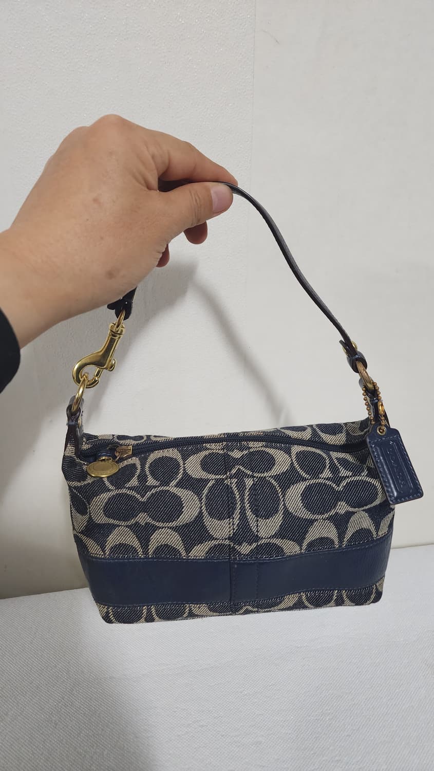 코치 데님 시그니처 미니백 상품이미지5