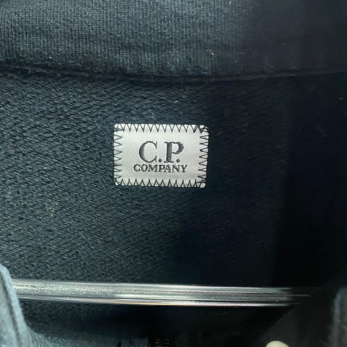 C.P 컴퍼니 렌즈 블랙 코튼 집업  B3041 상품이미지4