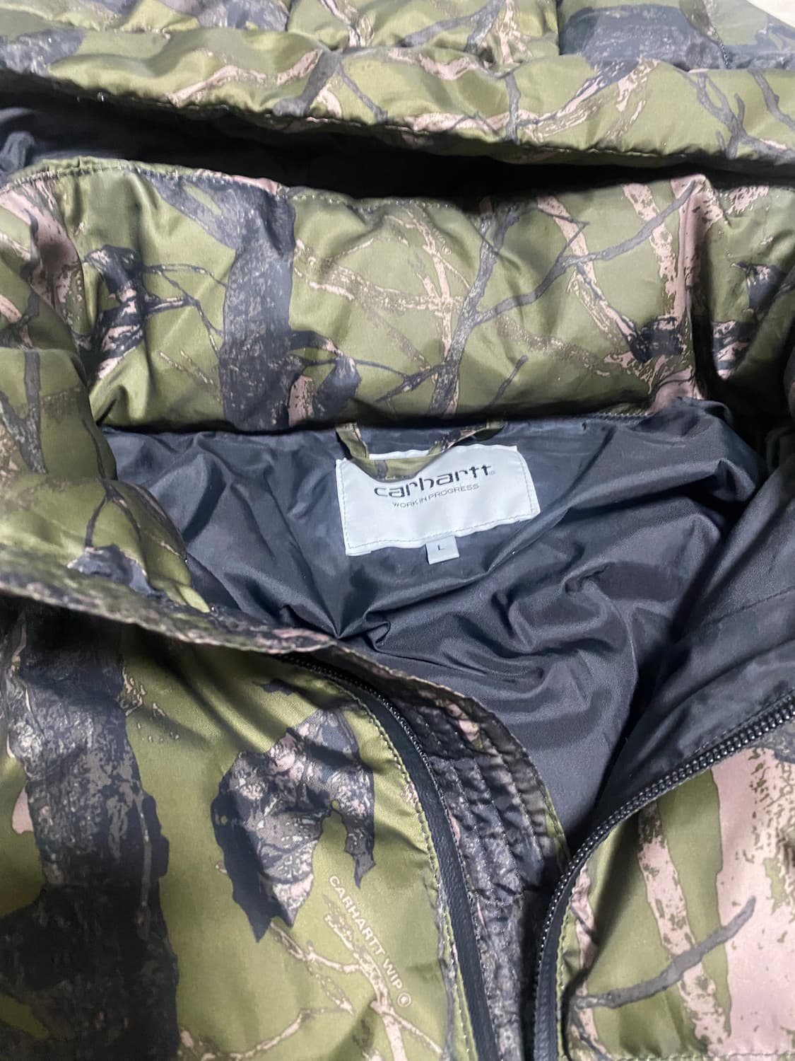 칼하트 WIP 존스 풀오버 아노락패딩 리얼트리 카모 L 상품이미지4