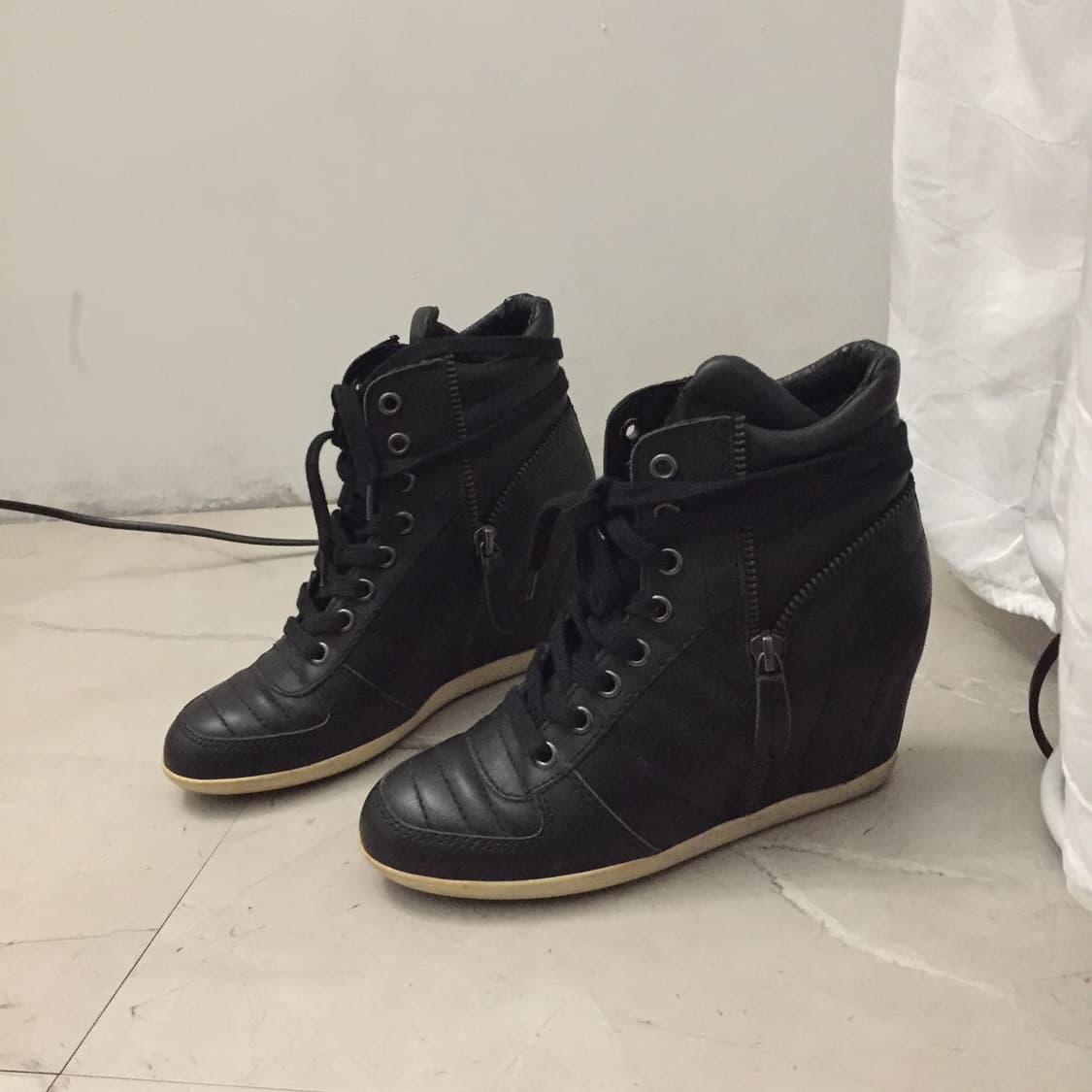Ash 아쉬 레더 하이탑 웨지 스니커즈 상품이미지1