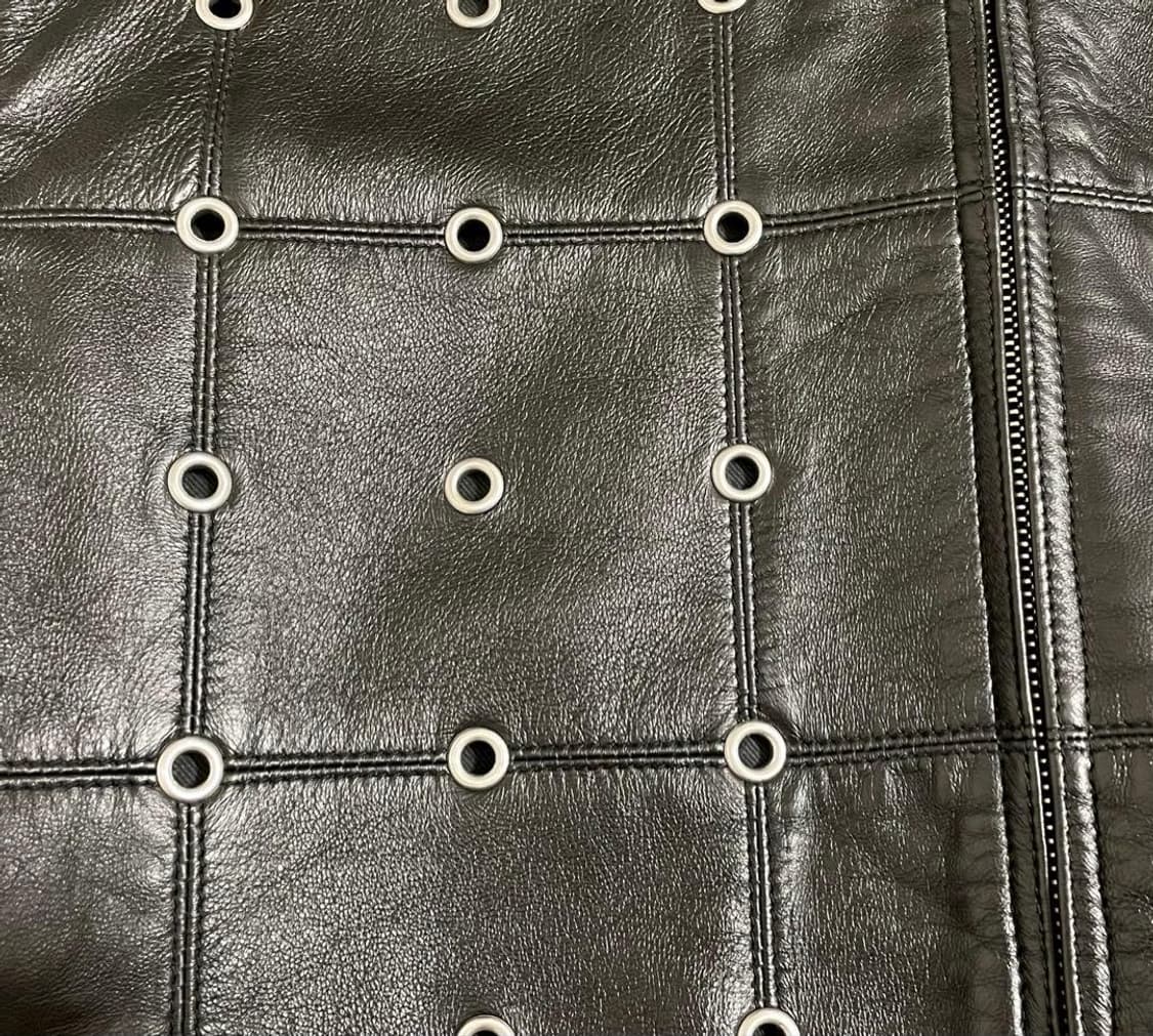[박보검님 착용] 셀린느 22AW 아이렛 스터드 램레더 자켓 상품이미지8