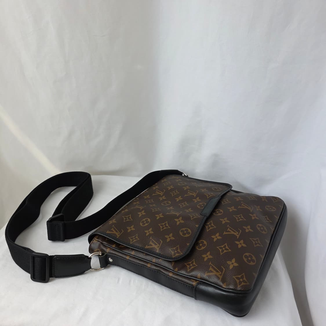 [정품 LOUIS VUITTON] 루이비통 모노그램 남성 크로스 메신저백 상품이미지2