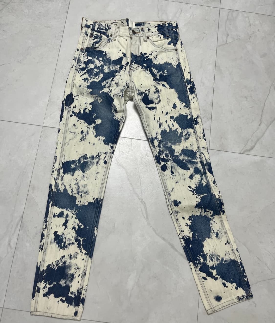 셀린 21ss 댄싱키드 블리치드 데님 상품이미지2