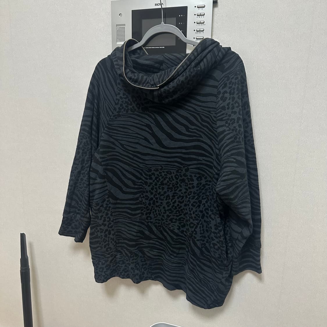 블랙 레오파드 풀지퍼 후드집업 상품이미지2