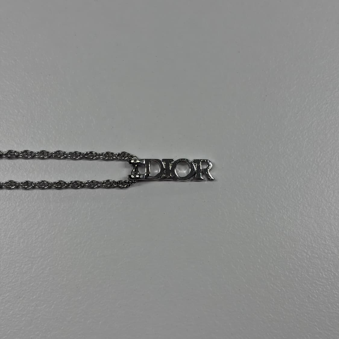 디올 이니셜 목걸이 상품이미지3