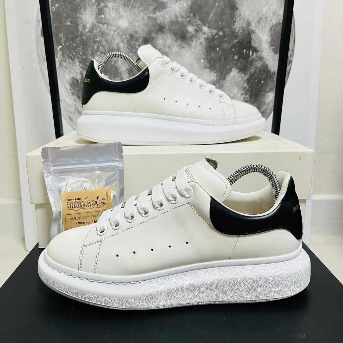 정품 40) 알렉산더 맥퀸 오버솔 스니커즈 255~260 상품이미지1