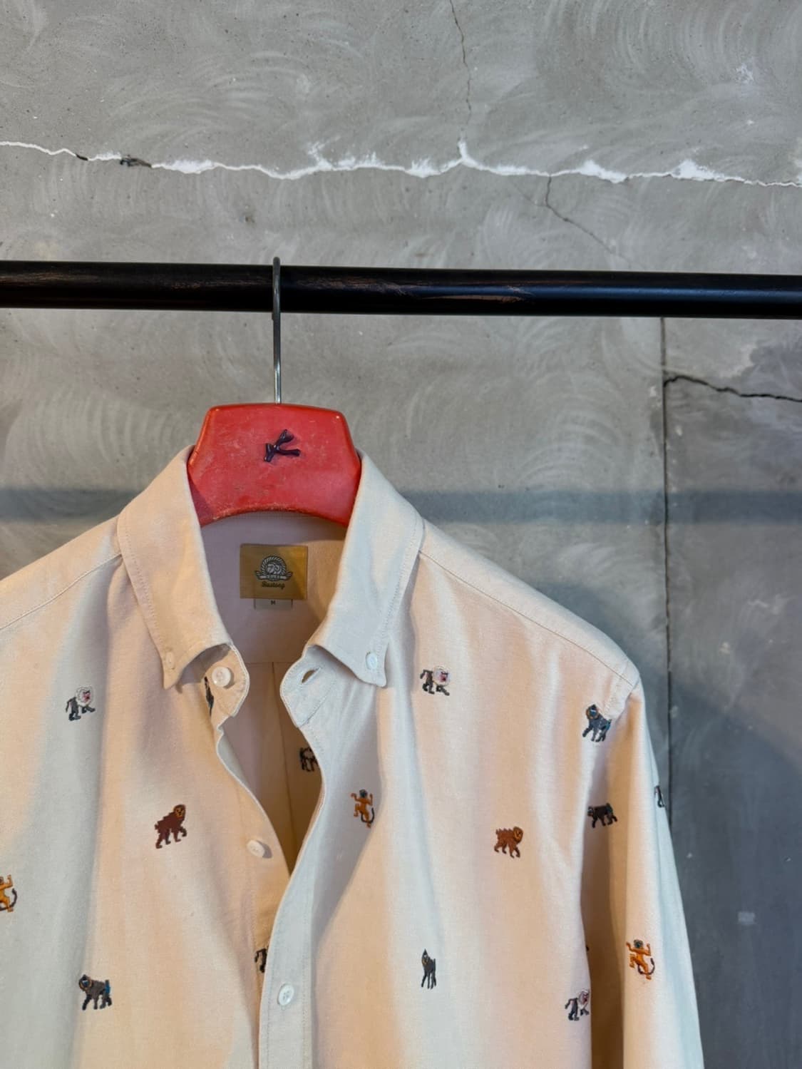 바스통 버튼다운 셔츠 슬림100 상품이미지3