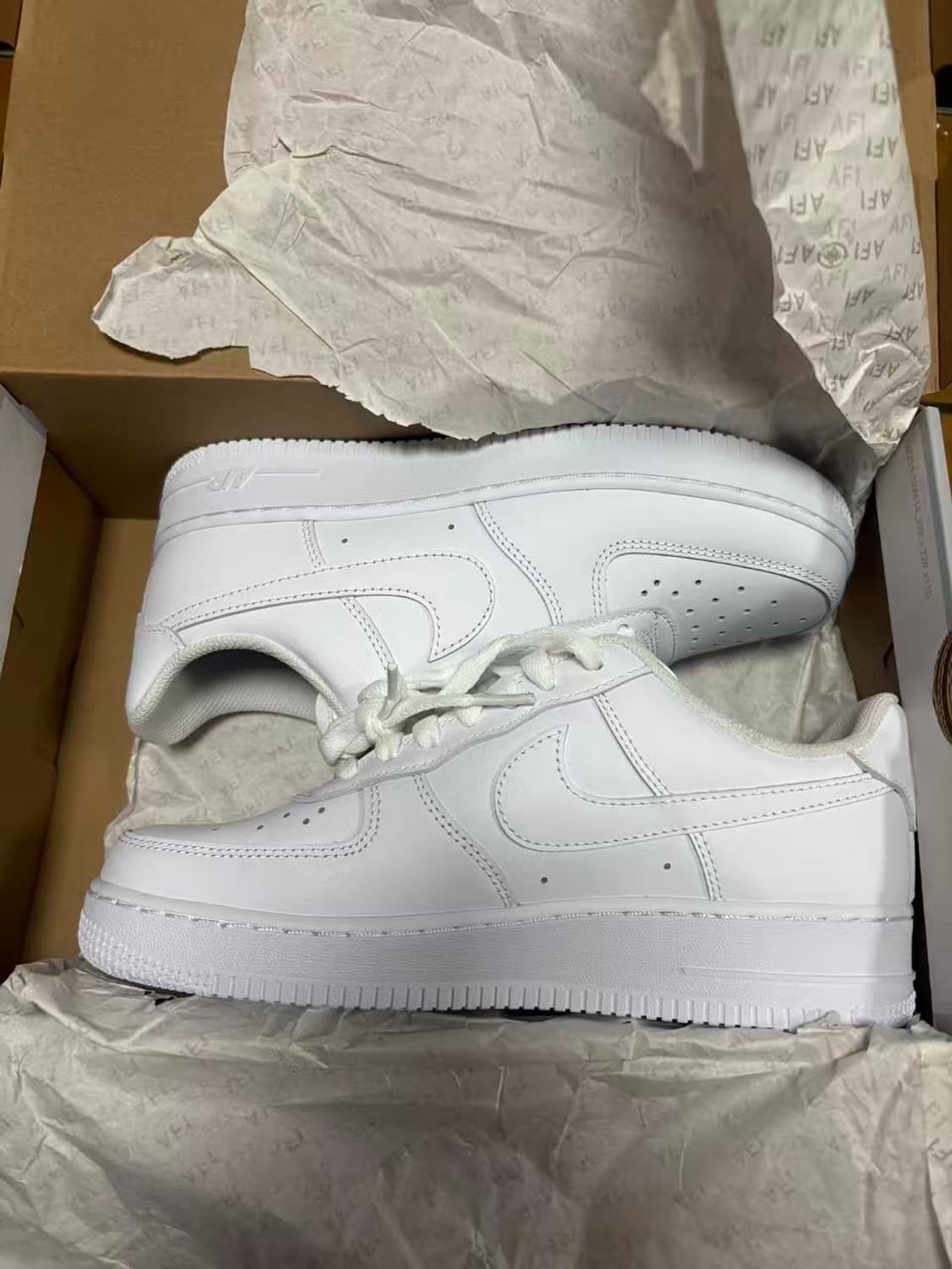 나이키 에어포스 107 Nike Air Force 1 07 새상품 정품 상품이미지7