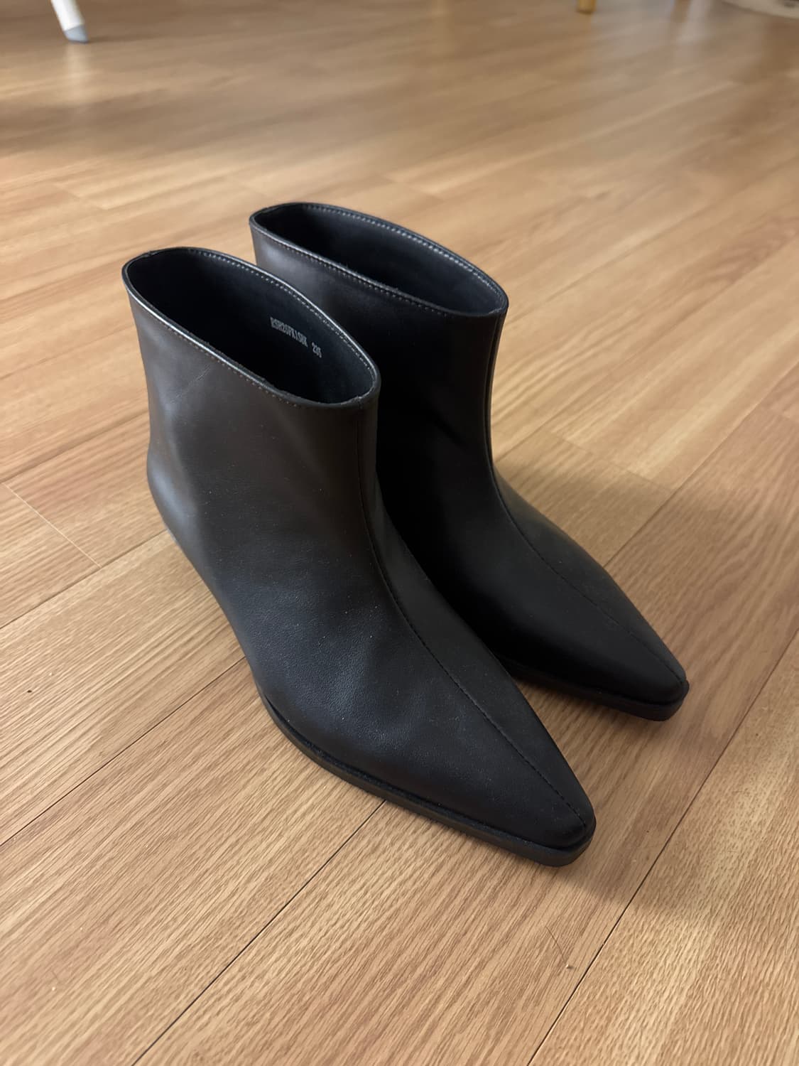 Roh Seoul 소가죽 sable ankle boots black 상품이미지1