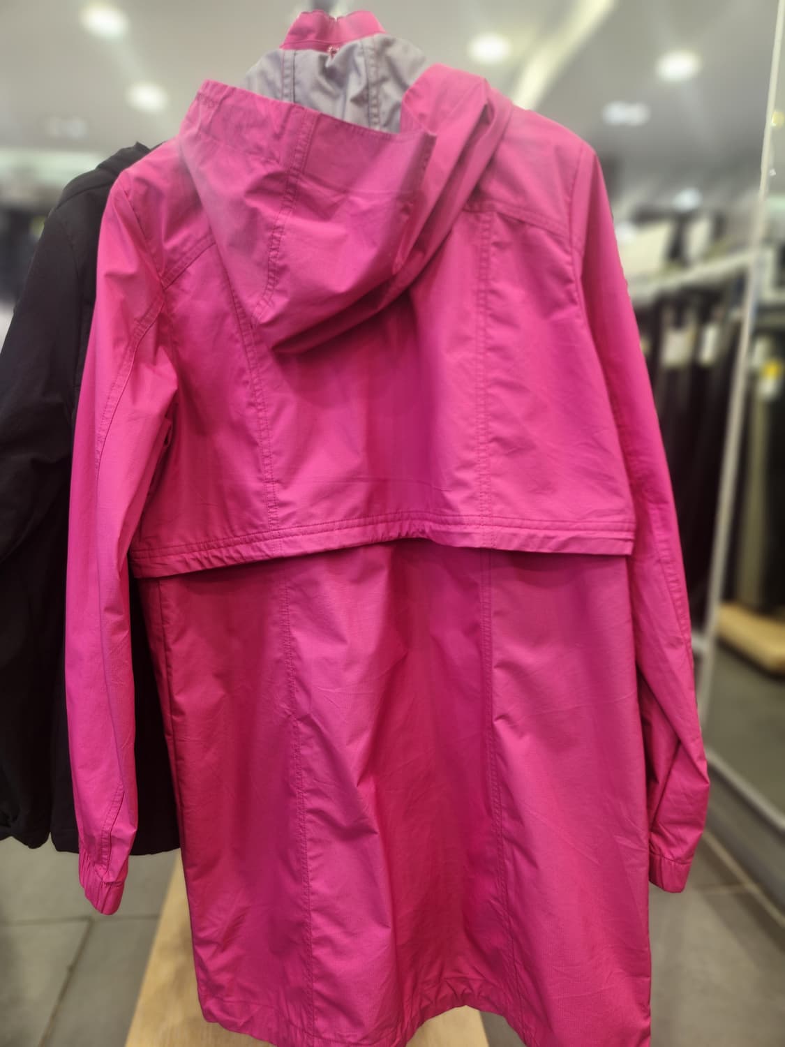 코오롱스포츠 여성 후드 바람막이 자켓 핑크 등산자켓 상태좋음 상품이미지3