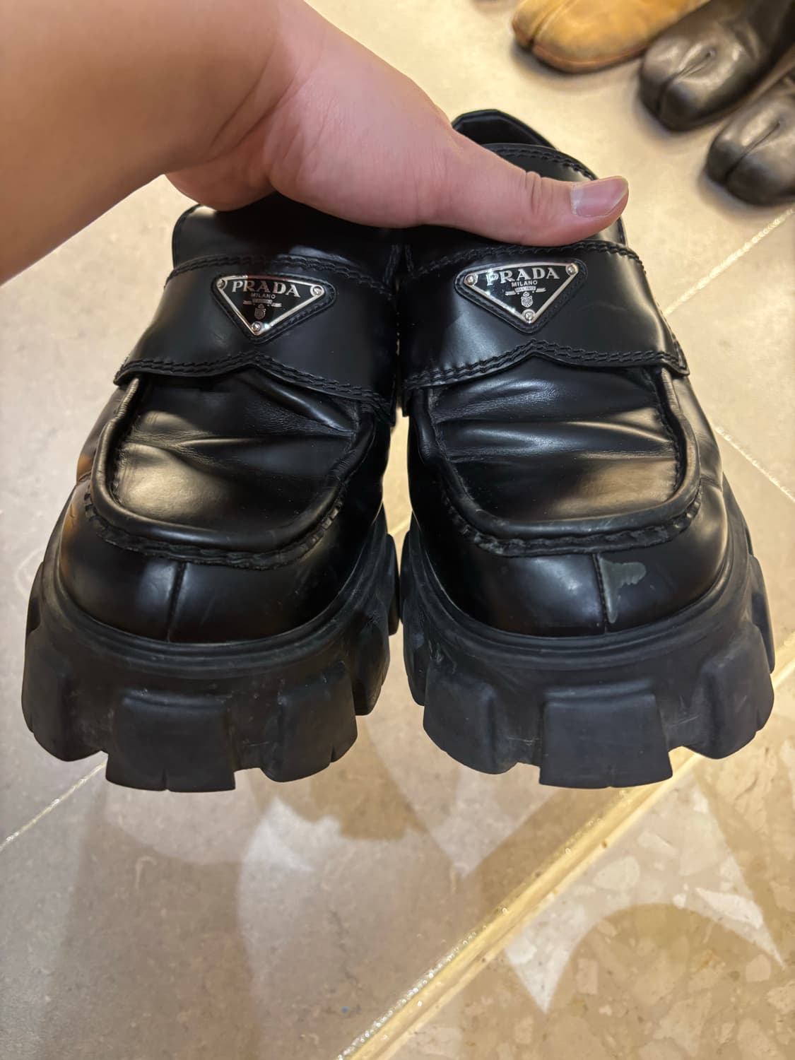 프라다 모놀리스 8.5 팝니다 상품이미지7