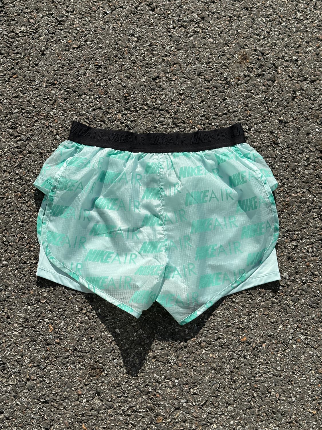 [M] 나이키 여성 로고 모노그램 러닝 쇼츠 반바지 상품이미지6