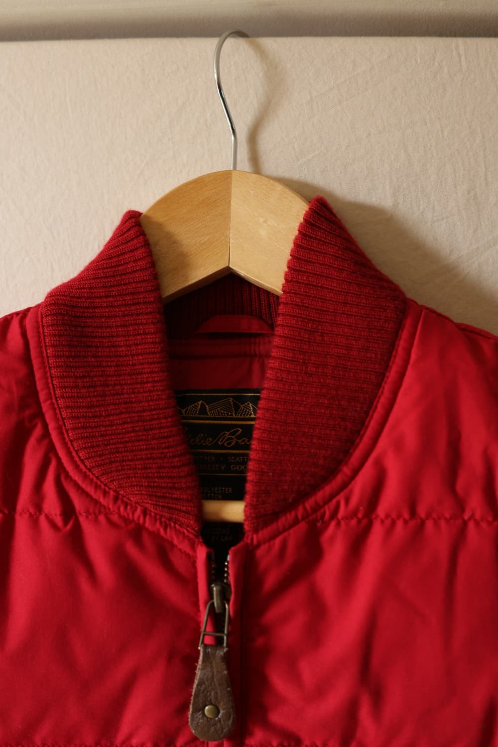 에디바우어 90s 구스다운 베스트 레드 

 상품이미지3