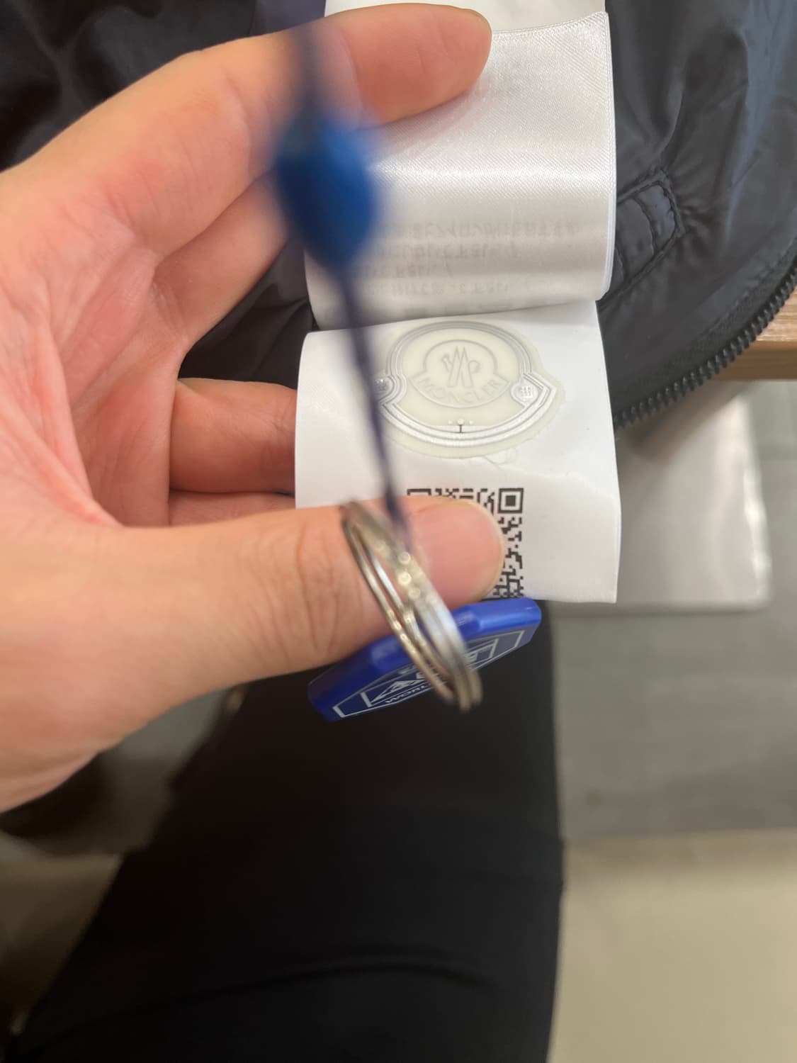 [백화점판] (4) 몽클레어 패딩조끼 상품이미지7