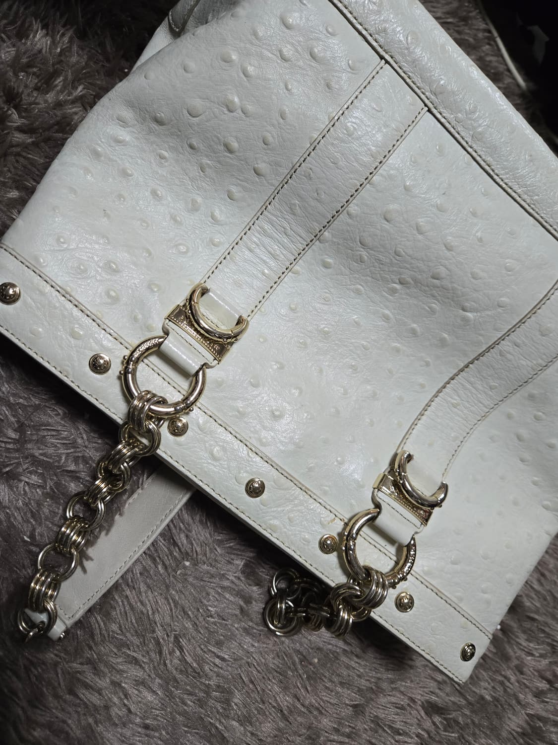 메트로시티 핸드백 토트백 가방 빈티지

2k 체인 도트 화이트 상품이미지6