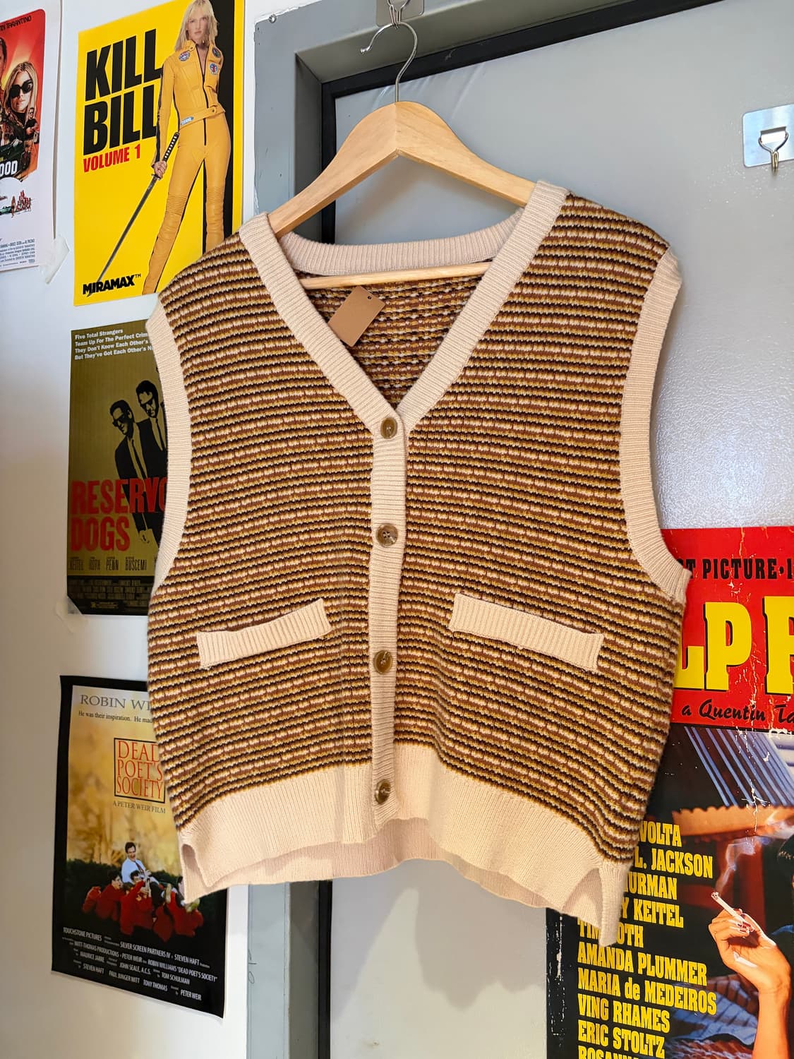 잔 스트라이프 브이넥 니트 베스트 상품이미지1