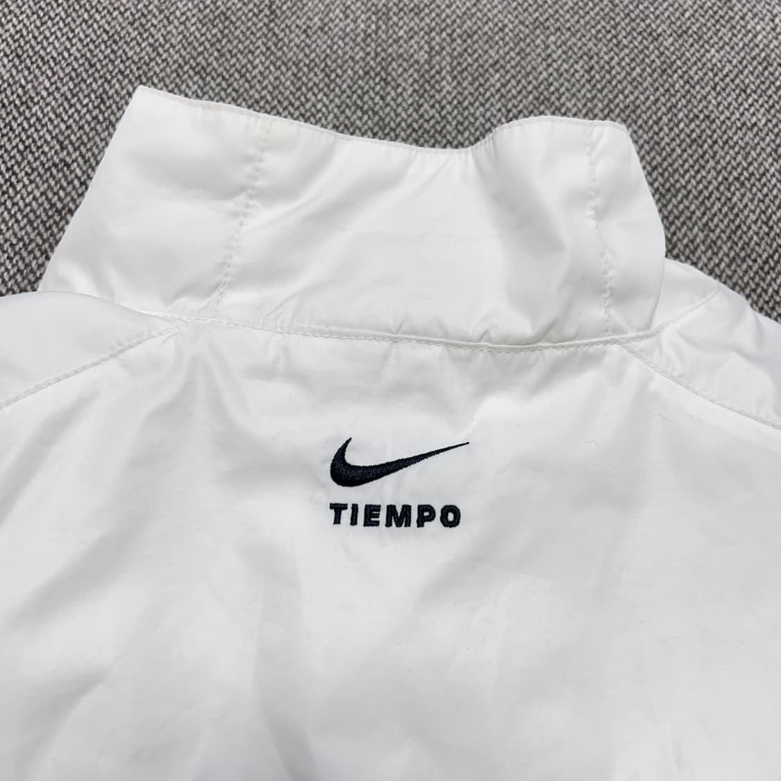 나이키 흰빨 티엠포 올드스쿨 바람막이(XL) 상품이미지7