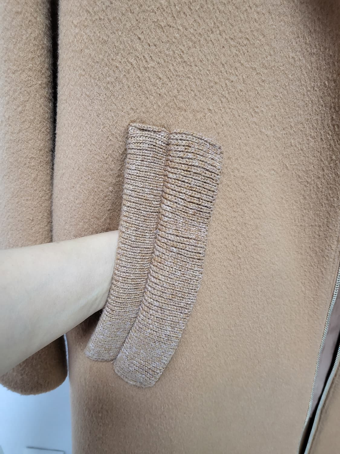 파격가!!  O2nd 오즈세컨 캐시미어+모 오버핏 롱 코트 free 상품이미지6