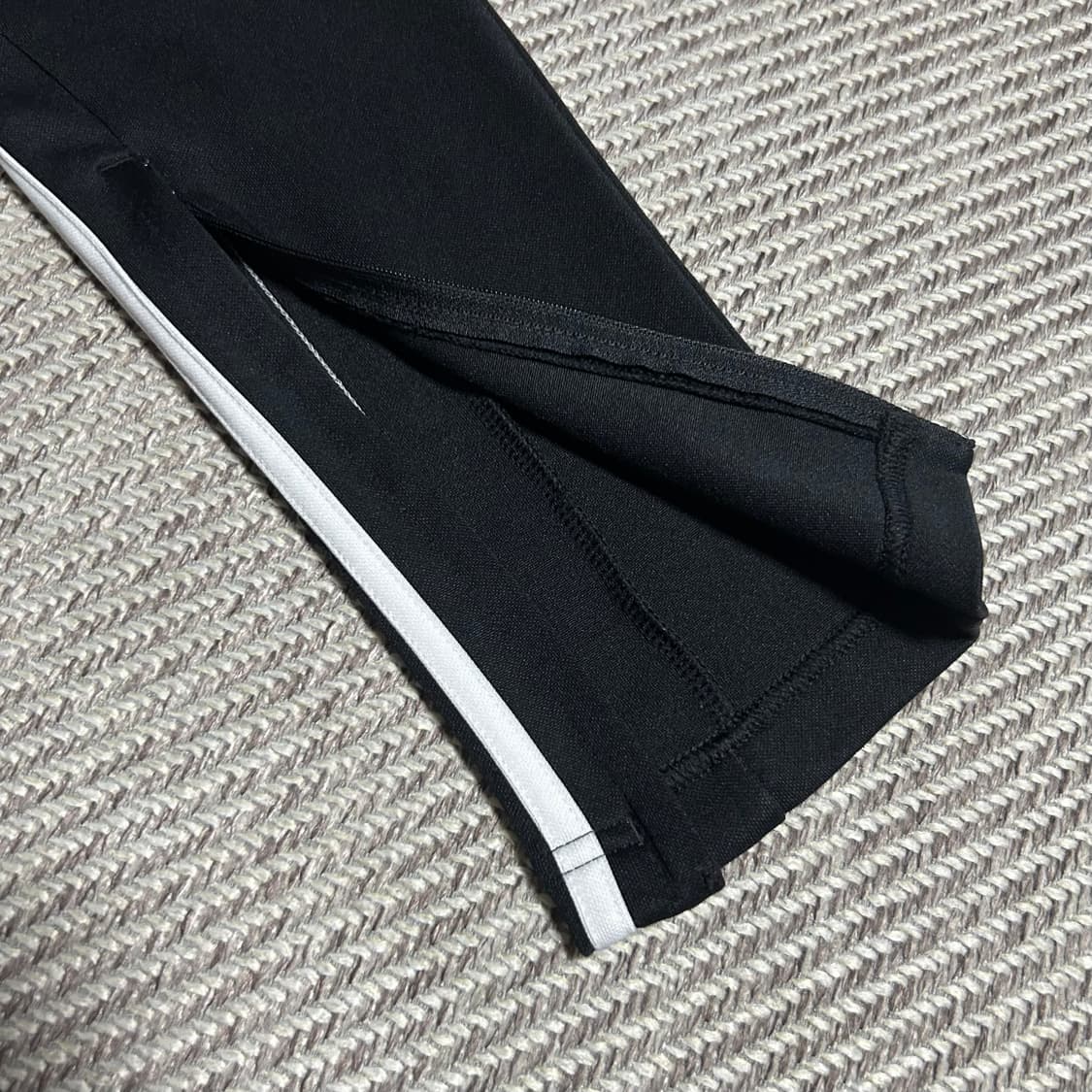 [S] adidas 아디다스 검/흰 트랙 트레이닝 팬츠 상품이미지5