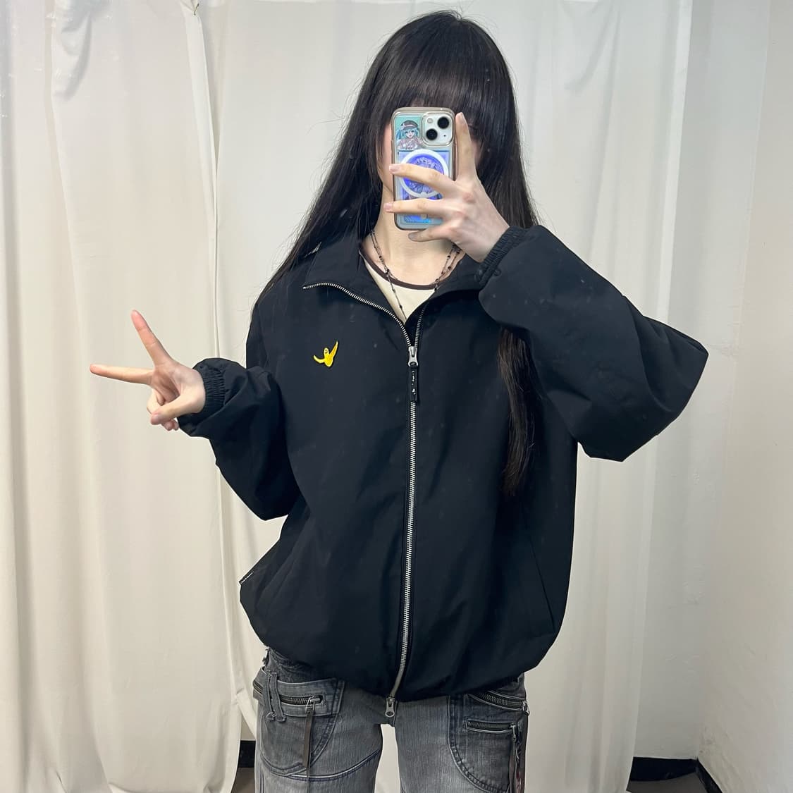 What It Isn’t black windbreaker 상품이미지2