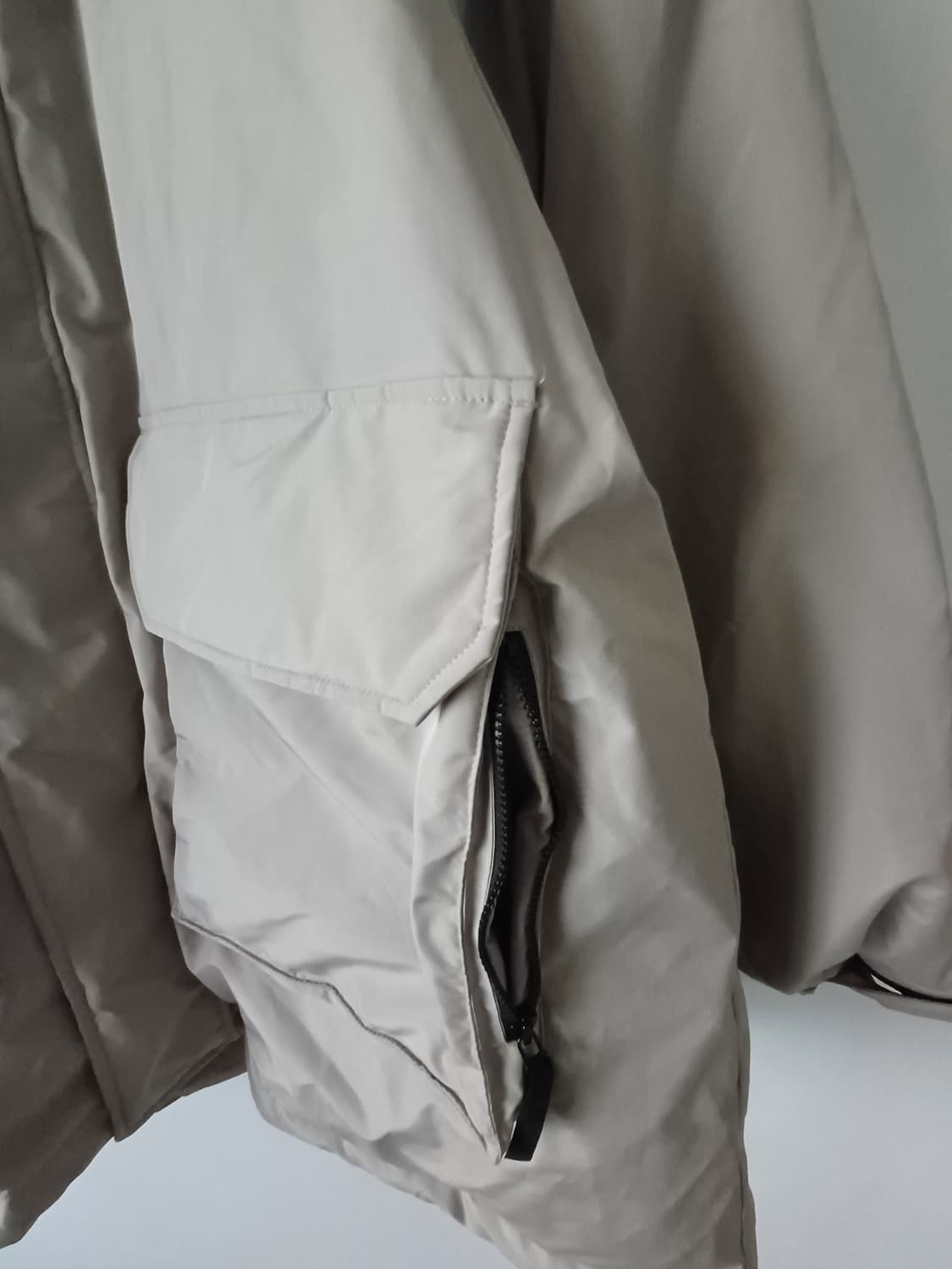 비슬로우 Beslow 덕다운파카패딩 더스티베이지 [L] 상품이미지5