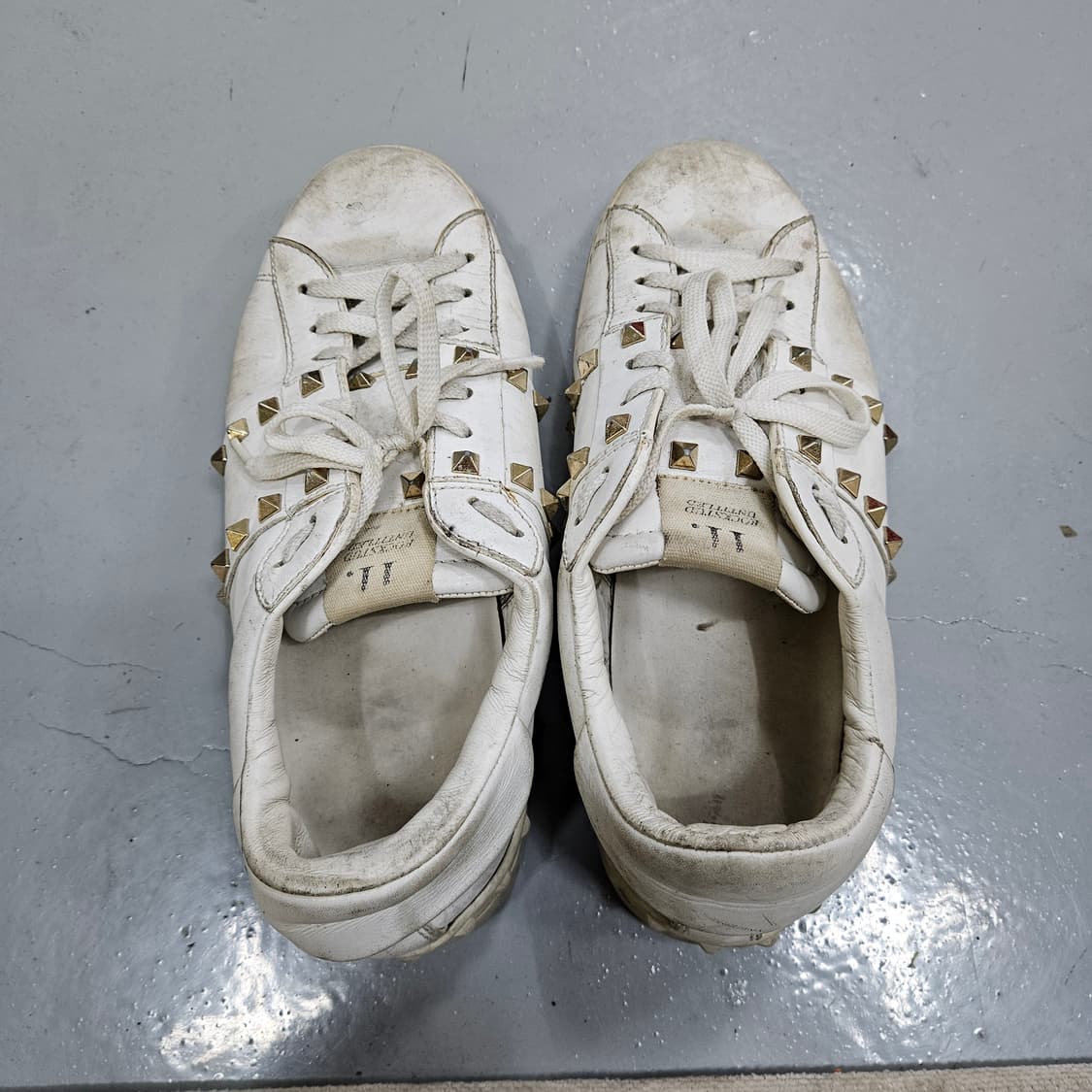 40 발렌티노 락스터드 스니커즈 0316Y 상품이미지1