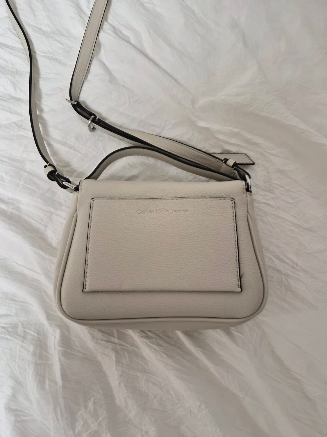 캘빈클라인 크로스백 상품이미지4
