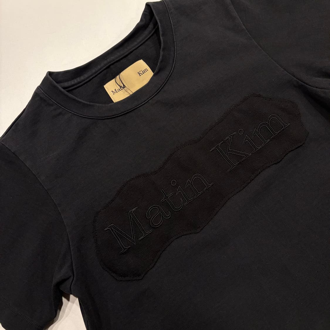마뗑킴 블랙 로고 반팔 티셔츠 C407 상품이미지3