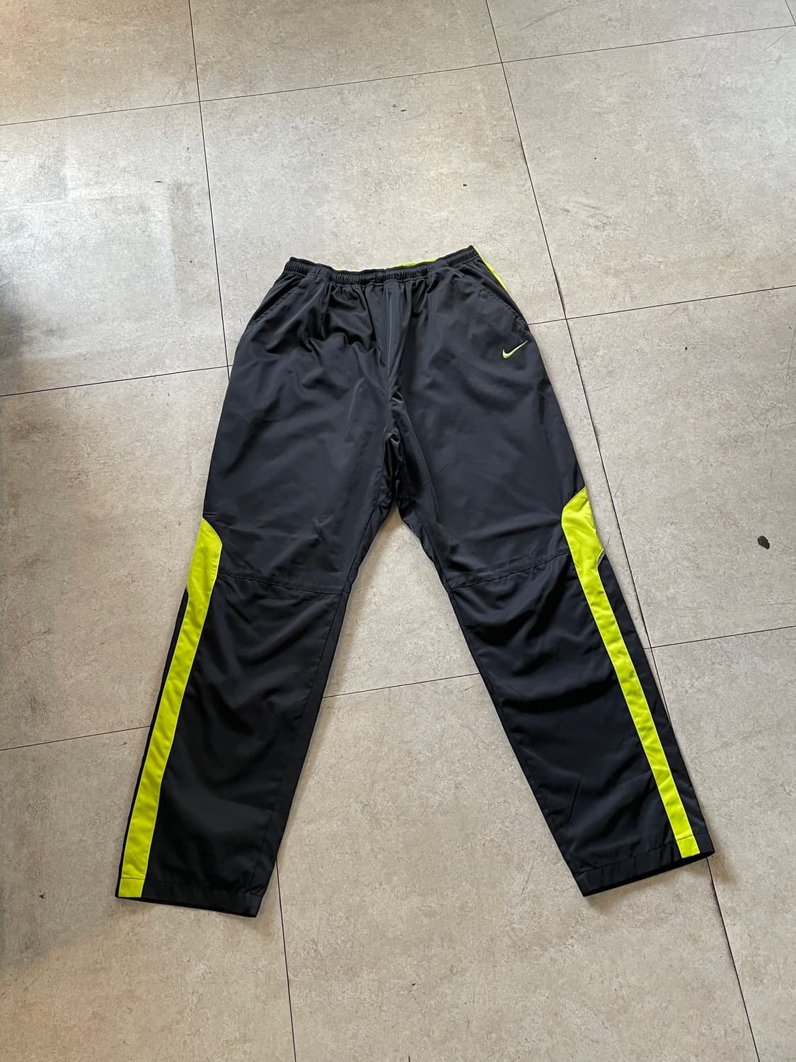 나이키 형광색/검정색 바람막이 세트 상품이미지8
